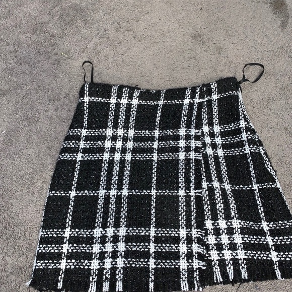 Plaid skirt - Picture 2 of 3